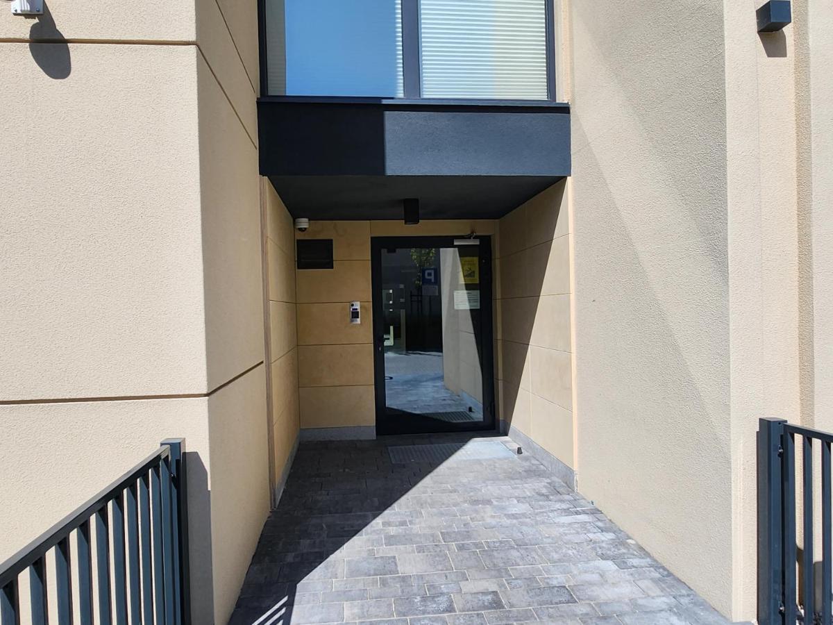 Dwa Jelonki, Ul Sciegiennego, Centrum, Garaz, Ogrodek Kielce Ngoại thất bức ảnh